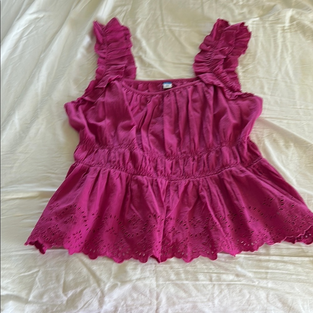 Old navy XL Tall fuschia linen sleeveless top w/ gathered waist, eyelet hem